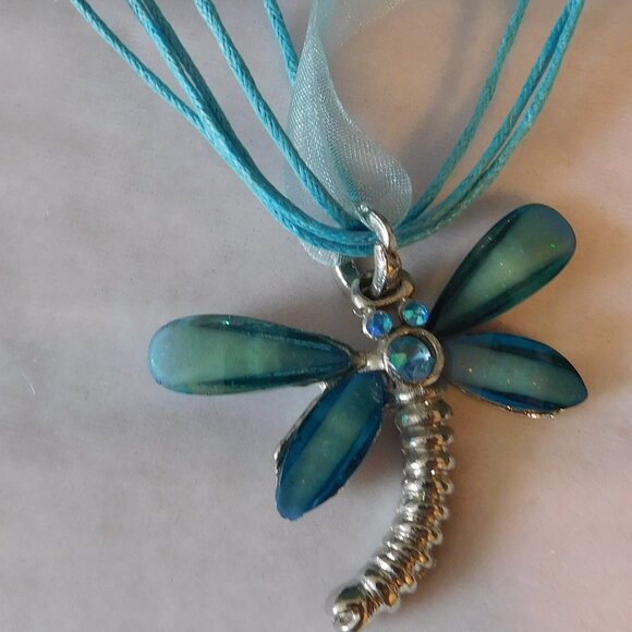 Ladies Turquoise DragonFly Necklace - Picture 4 of 4